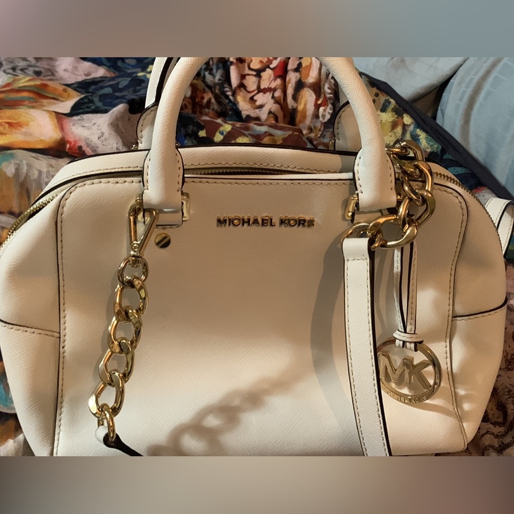 Michael Kors crossbody White/Vanilla and gold purse